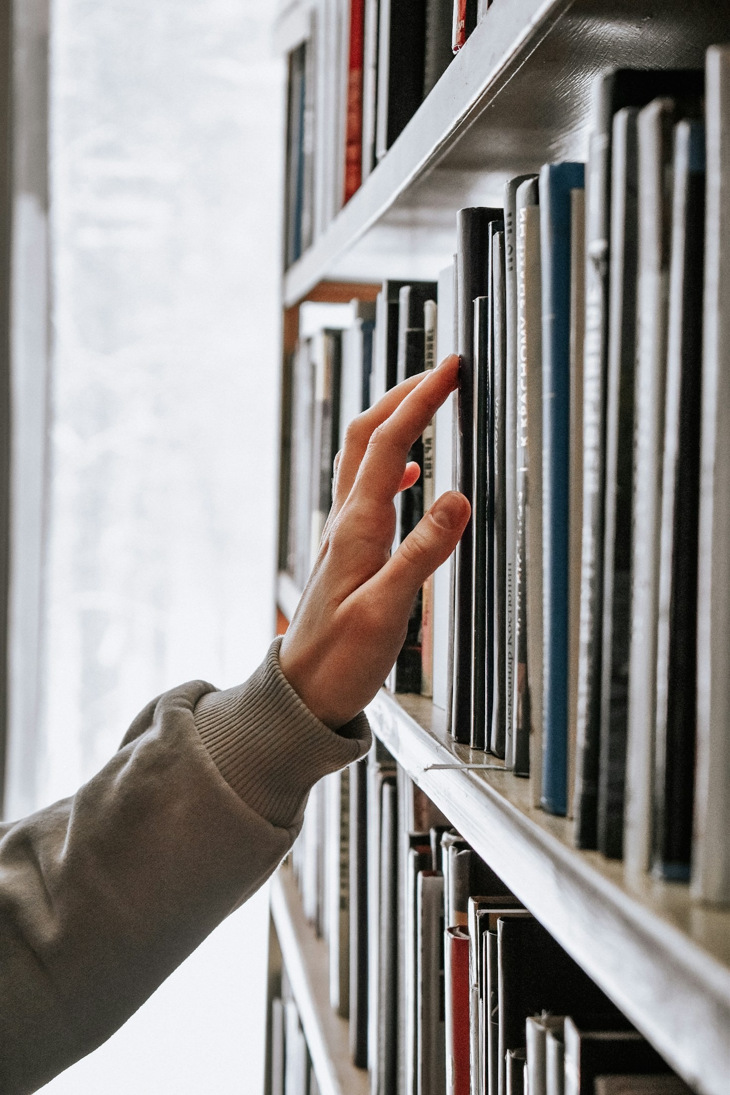 10 Ways to Connect With Fellow Book Lovers