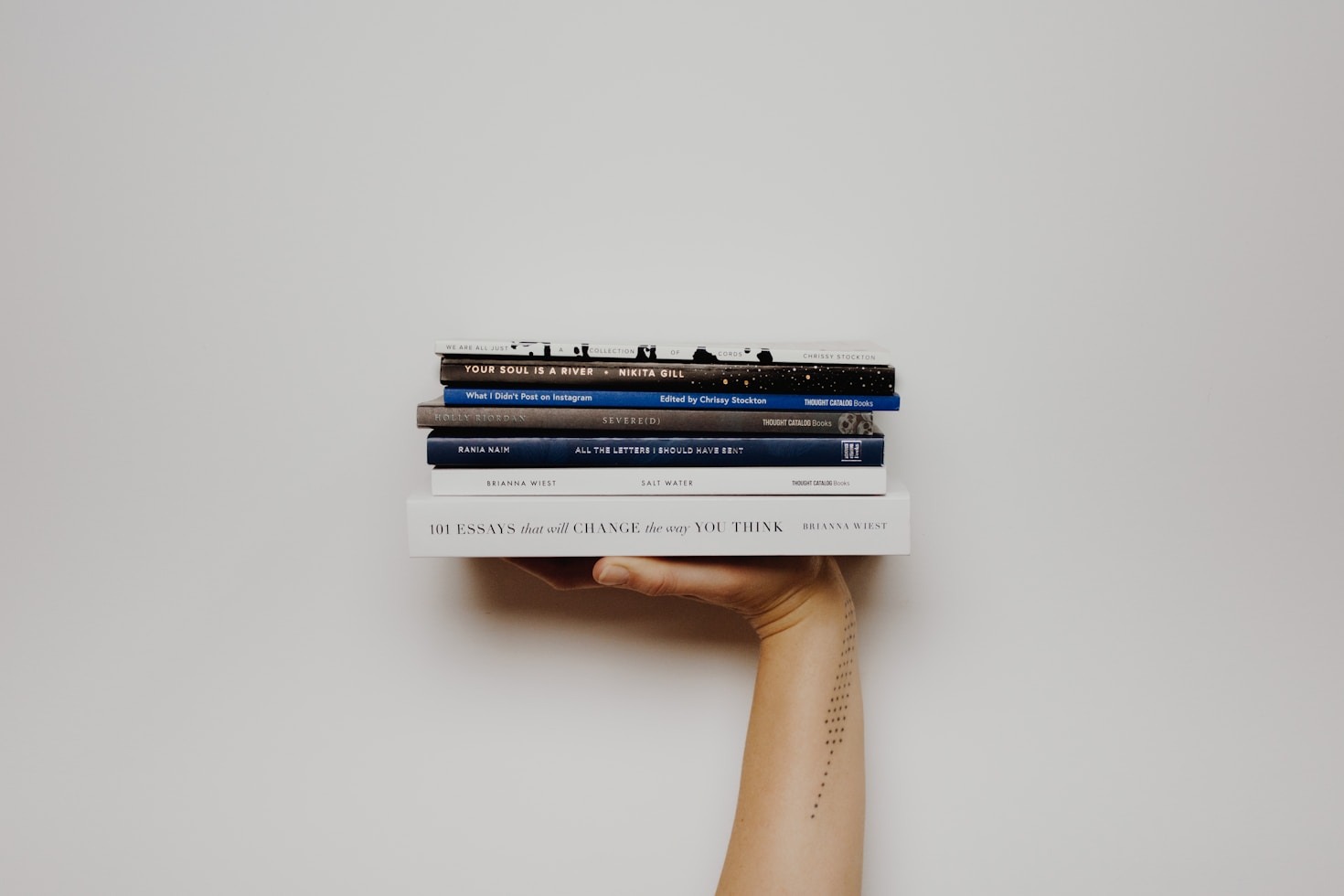 10 Ways to Connect With Fellow Book Lovers